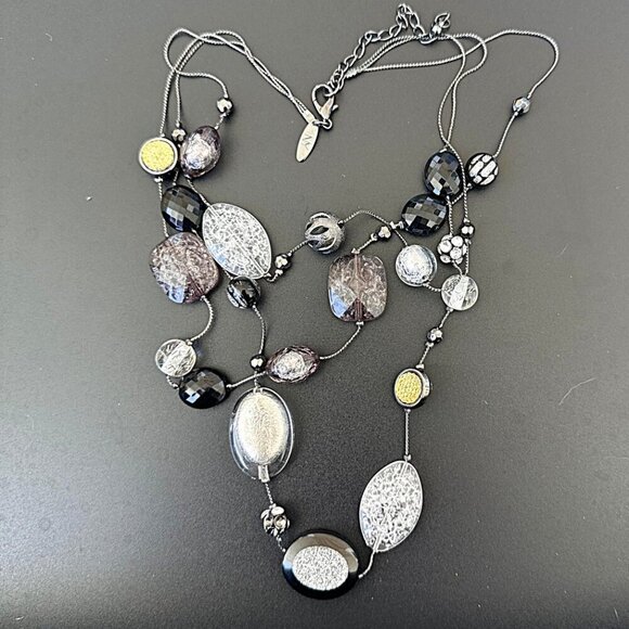 New York & Co Necklace Triple Strand Acrylic Sparkle Beads Black Silver - Picture 3 of 4